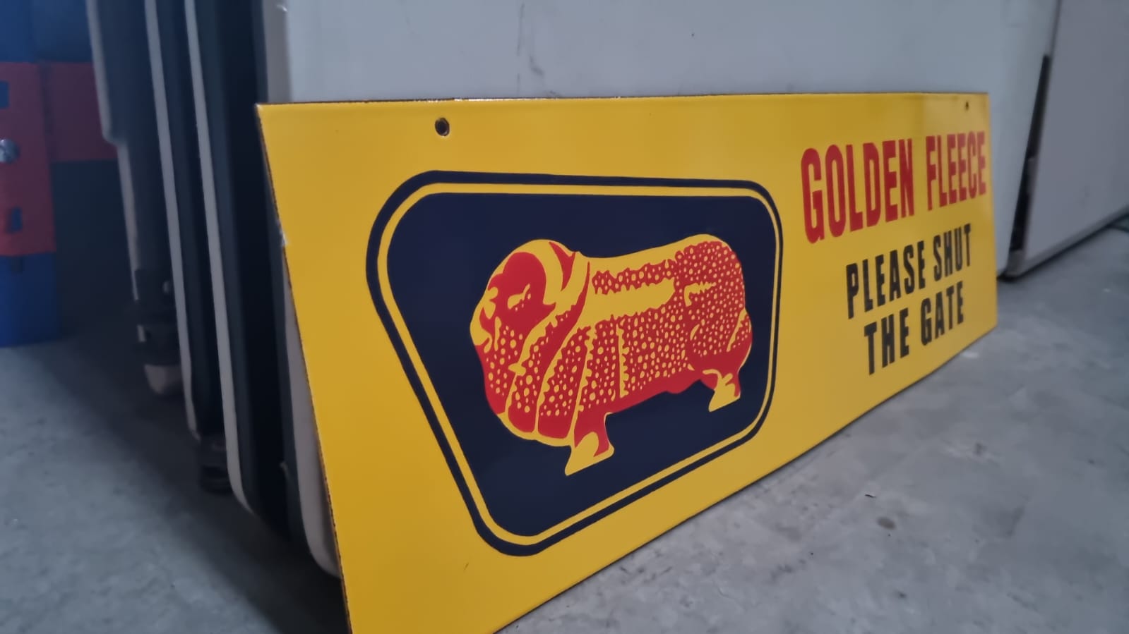 Golden Fleece - Please Shut The Gate - ( ESGF130 ) - Vintage World Australia - 2